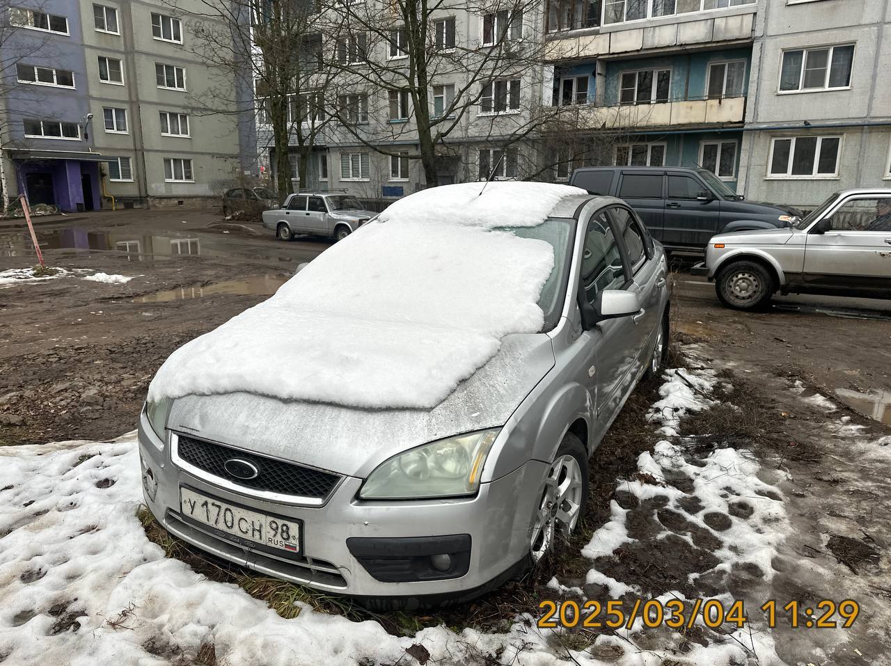 Владельцев просят убрать брошенные машины и освободить земельные участки.