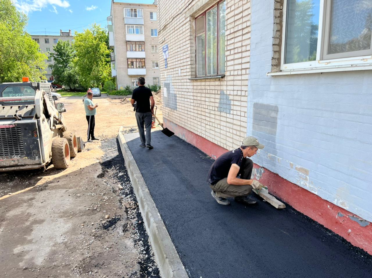 Национальный проект &quot;Жильё и Городская среда&quot;: собственники контролируют подрядчиков через общедомовой чат.