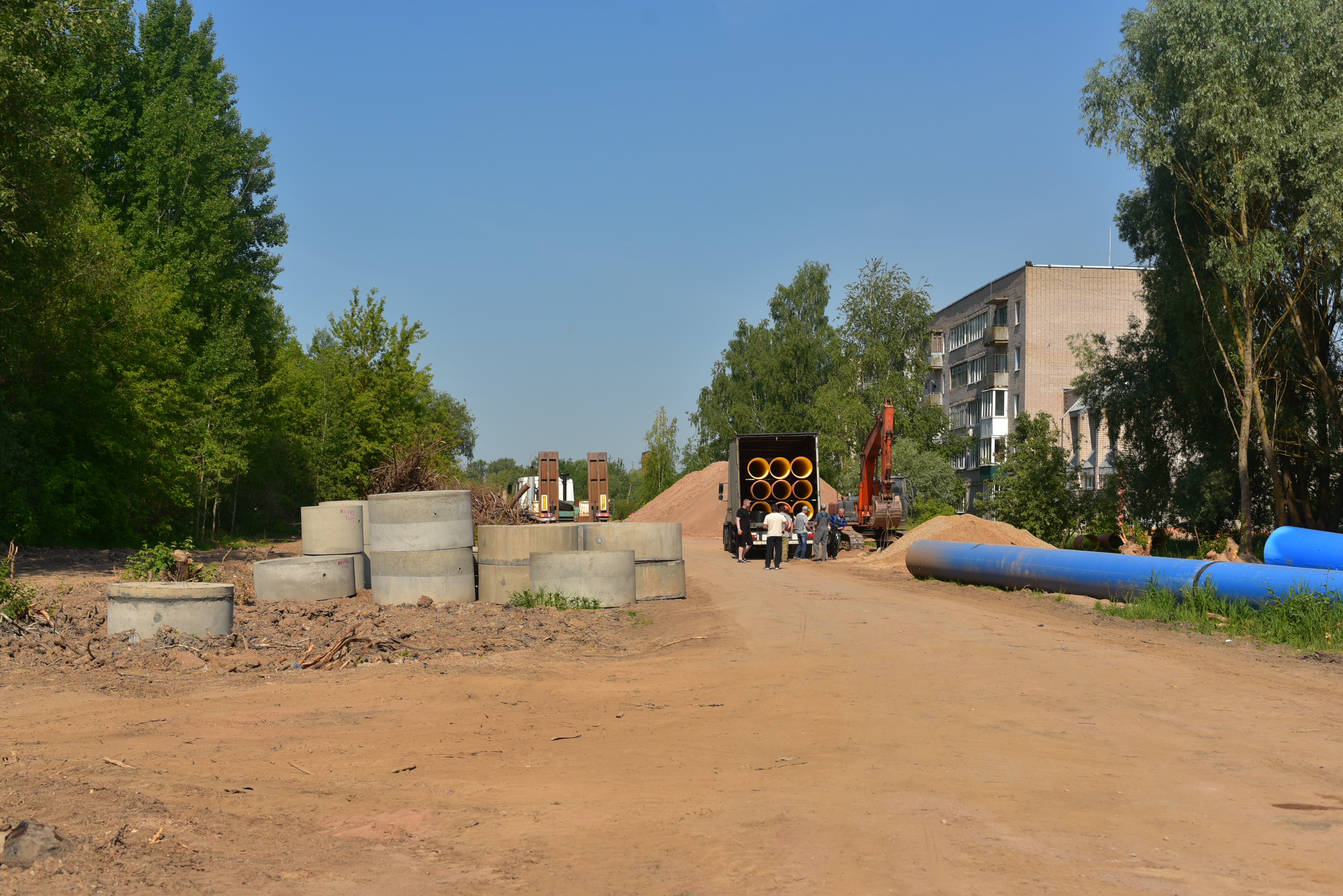 Благодаря национальному проекту в Деревяницком районе строят две значимые дороги.