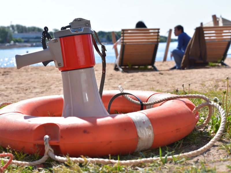 Управление по делам ГО и ЧС напоминает правила безопасного поведения на воде в летний период.