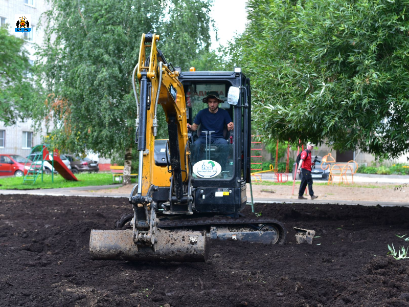 В Великом Новгороде по нацпроекту «Жильё и городская среда» выполнили 60% дворов, запланированных на 2024 год.