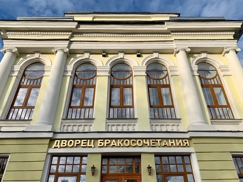 Популярные имена среди новорожденных мальчиков Михаил, Александр и Тимофей.
