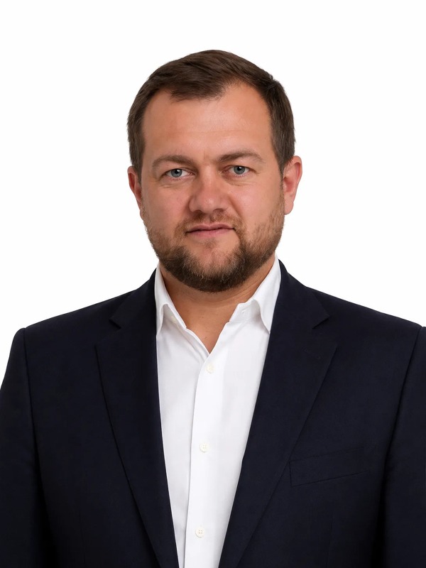 Иванов Евгений Владимирович.