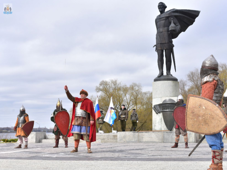 В Великом Новгороде отметили 782-летие со дня Ледового побоища на Чудском озере.