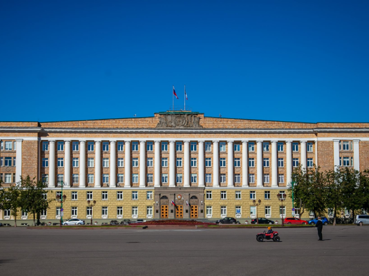 Перекрытие главной площади ко Дню России. Перекрытие главной площади ко Дню России.