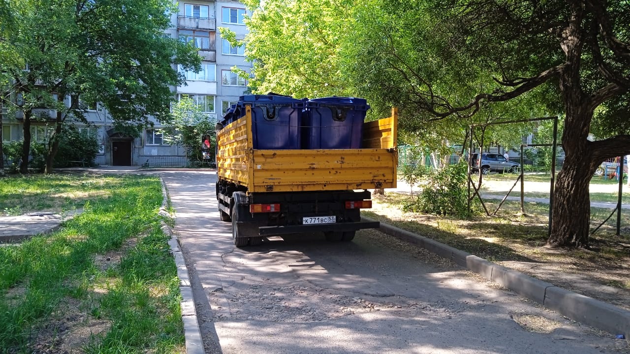 Национальный проект «Экология»: продолжаем устанавливать контейнеры для раздельного сбора мусора.